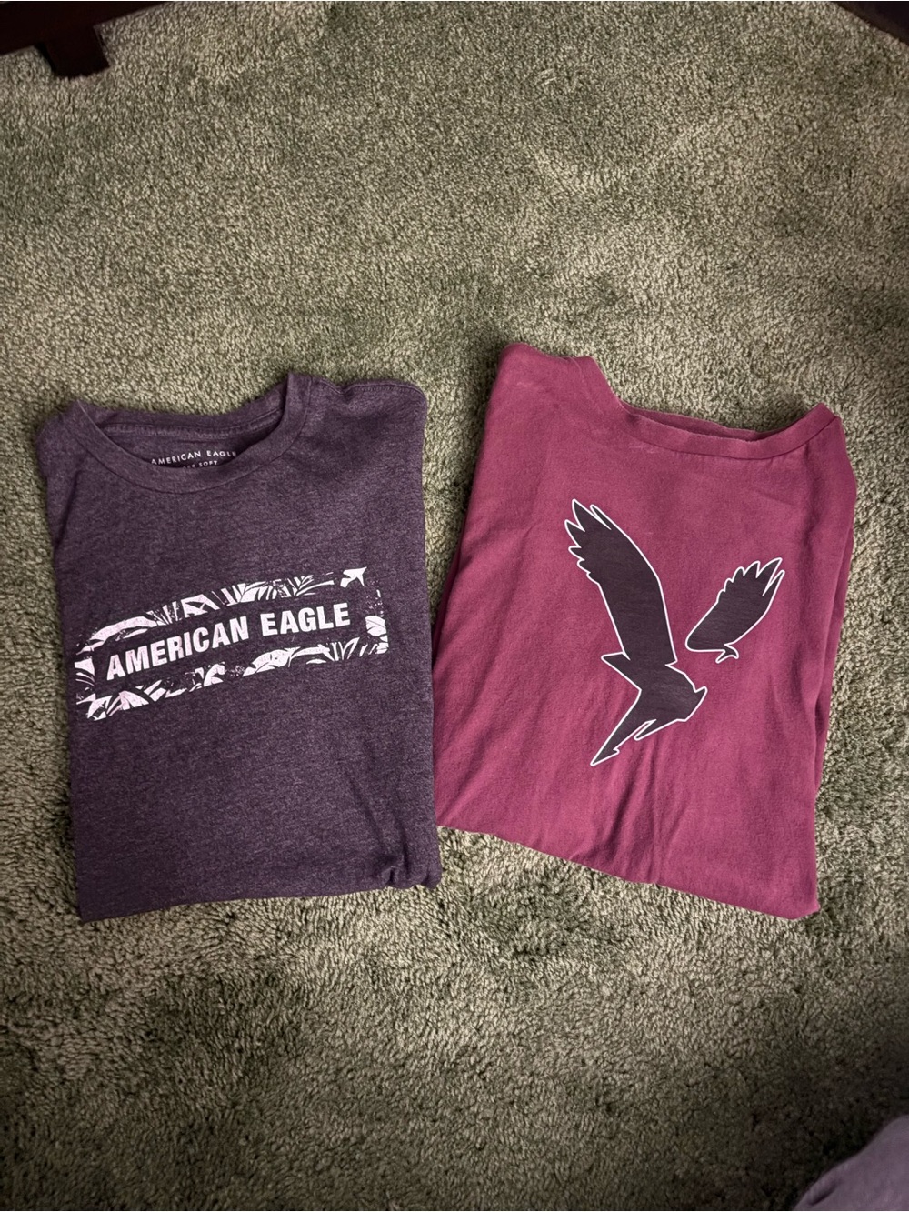 American Eagle Outfitters men dark gray and maroon Graphic Tees
